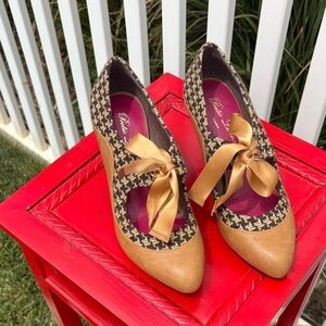 Poetic Licence London Shoes, Size 7.5, 3 1/4” Heels, Brown & Tan